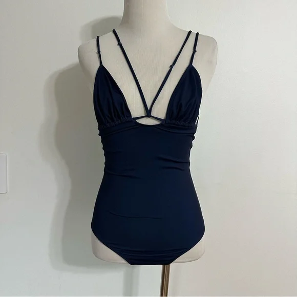 JACQUEMUS
Le Maillot Pila Swimsuit - Picture 5 of 8